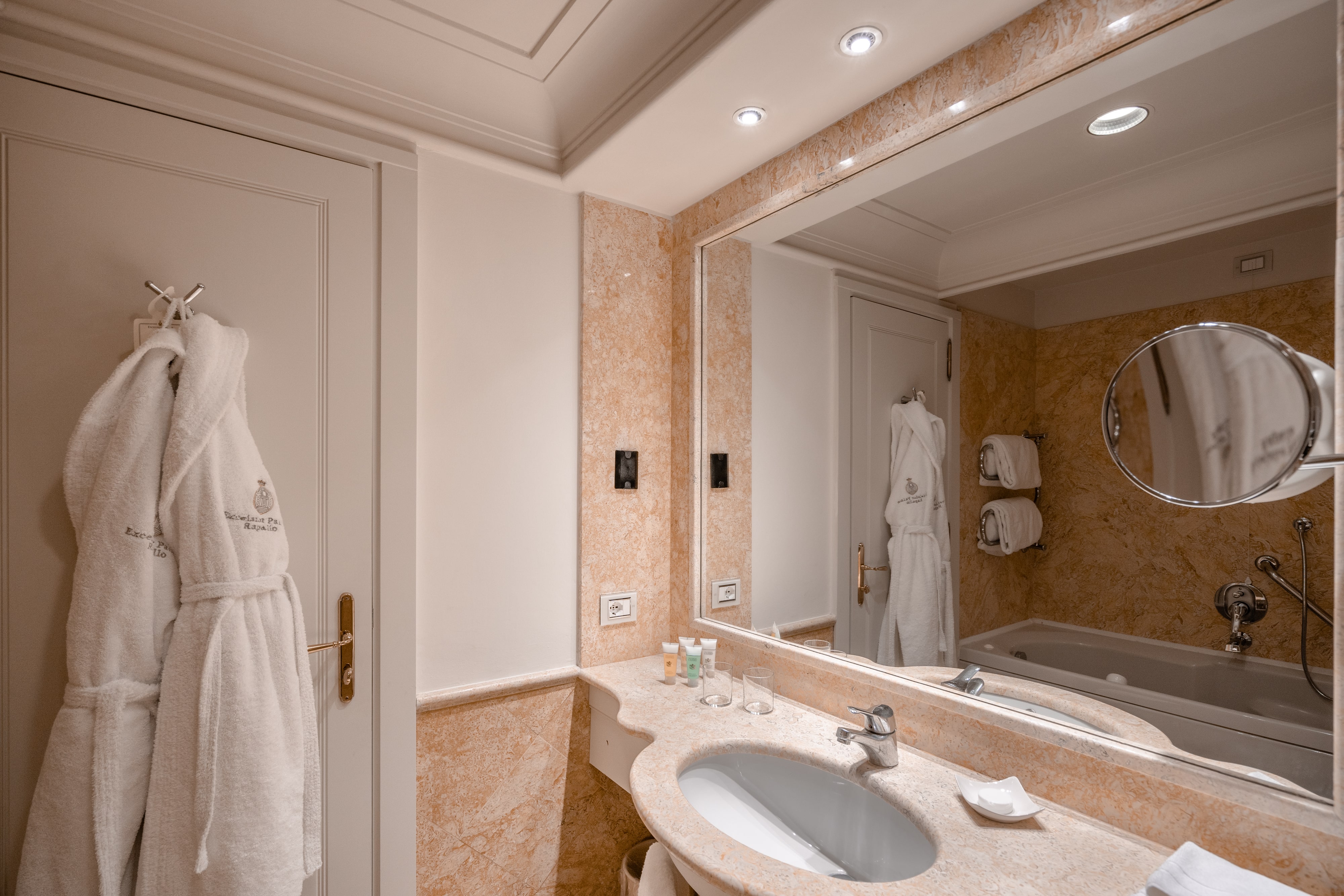 Bagno camera Excelsior Palace